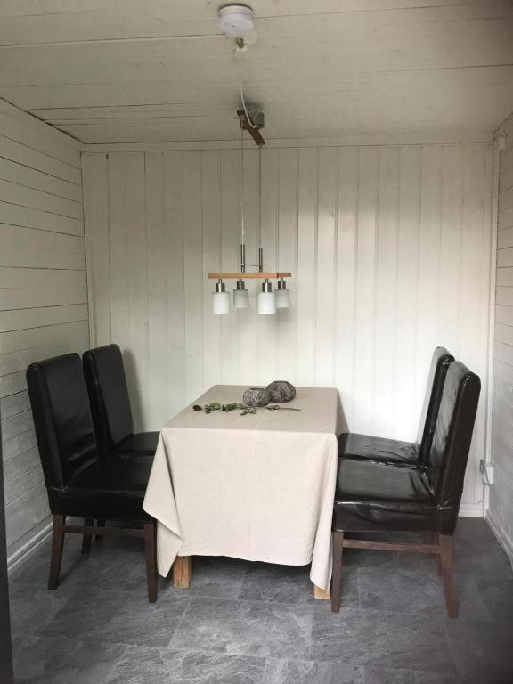 Lillemyrsgarden Guest House Forshaga Exterior foto